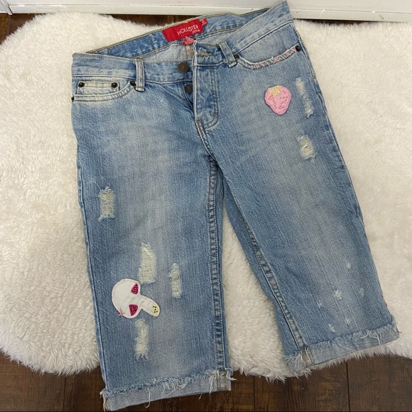 *RARE* SKINNY DESTROYED DENIM SHORTS - Picture 3 of 7